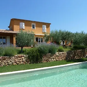 https://mas-de-lolivette.fr-provencehotel.com